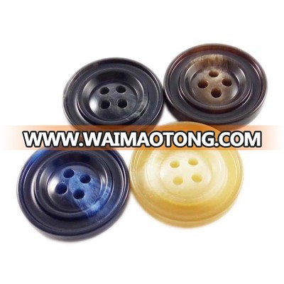 Wholesale fashionable 28L 34L 40L decorative resin button