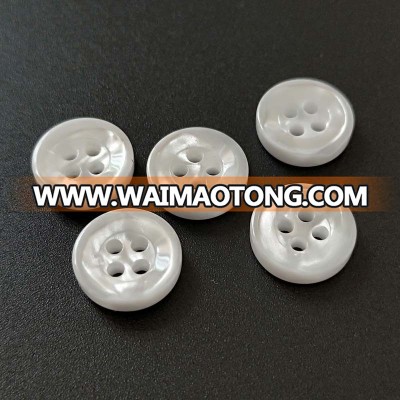 Custom special hot selling 4 holes resin eco-friendly pearl shirt button,manhattan button